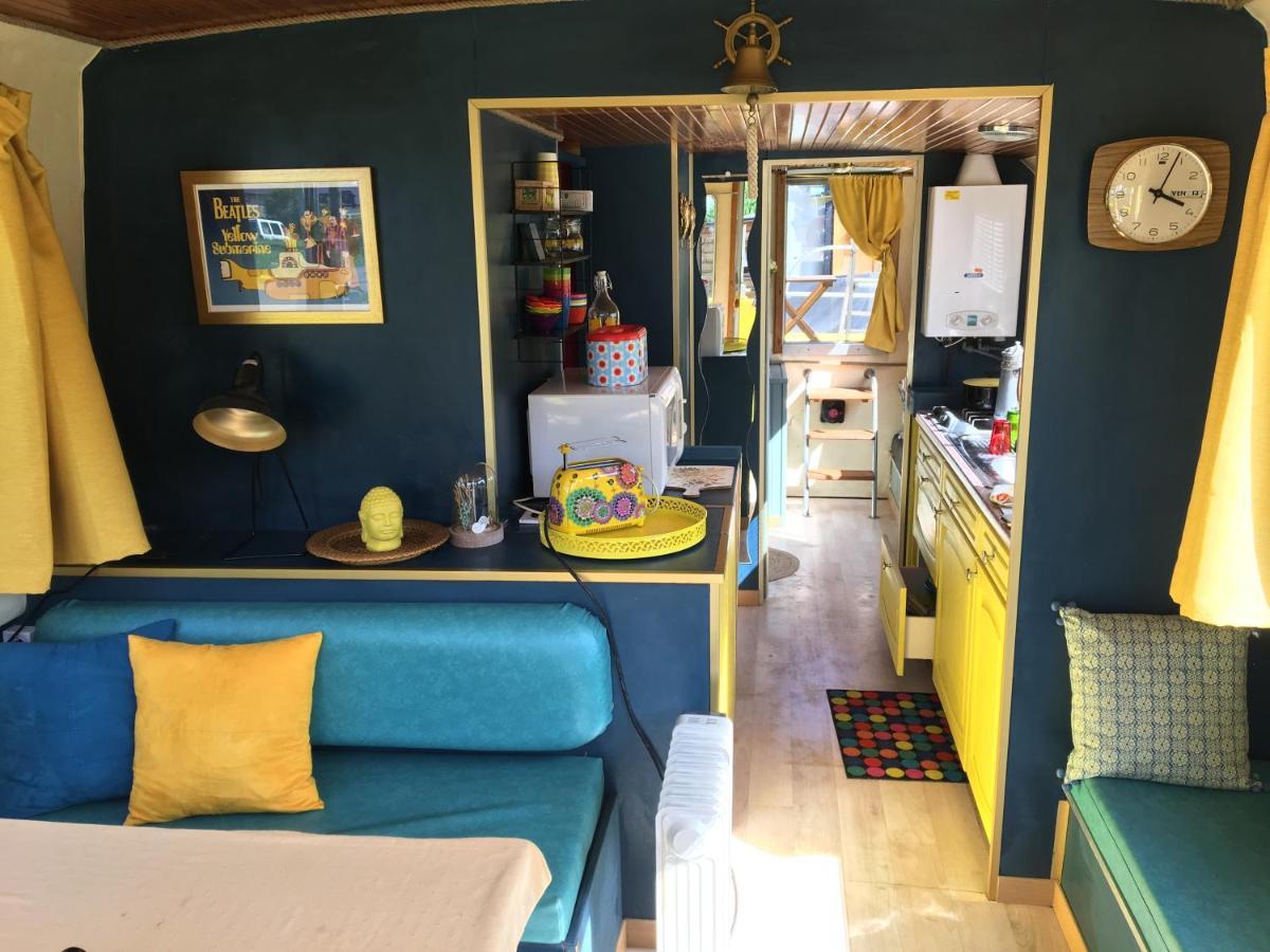 Ille Flottante, Maison Eclusiere Et Hebergements Insolites Sur Le Canal Hédé エクステリア 写真