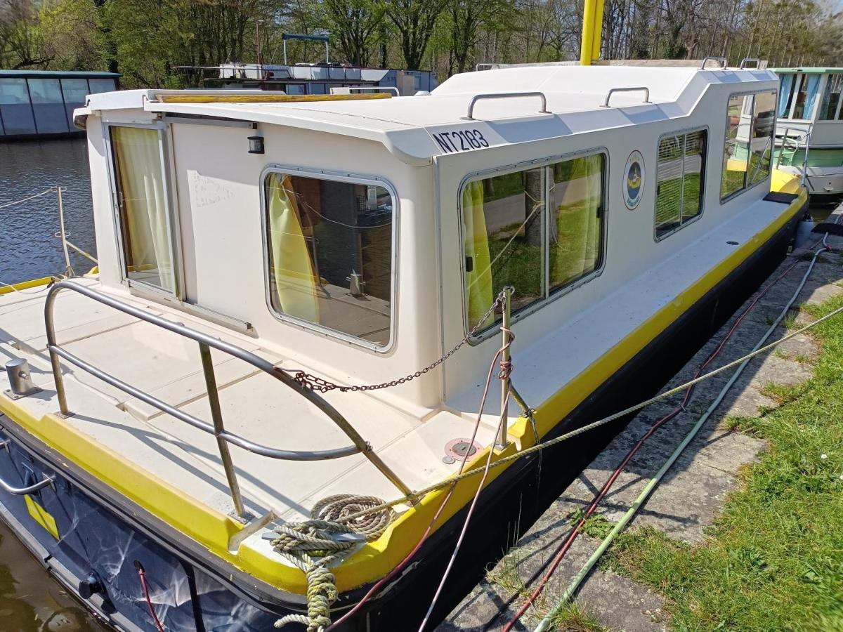 Ille Flottante, Maison Eclusiere Et Hebergements Insolites Sur Le Canal Hédé エクステリア 写真