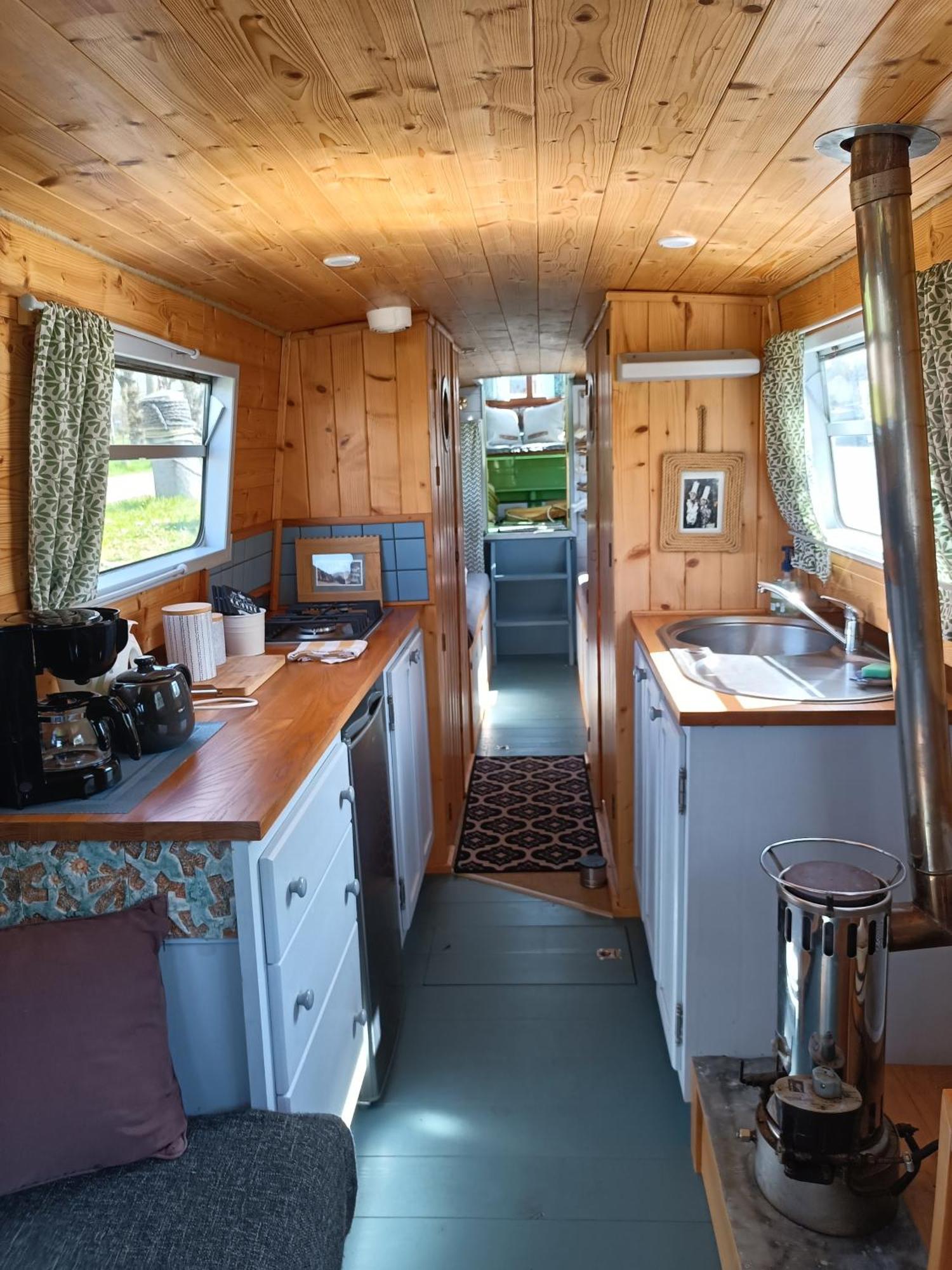 Ille Flottante, Maison Eclusiere Et Hebergements Insolites Sur Le Canal Hédé エクステリア 写真